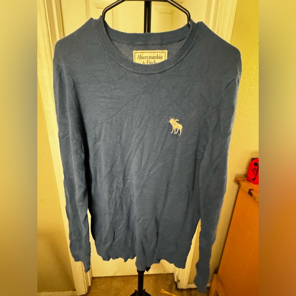 Abercrombie & fitch long sleeve light sweater
